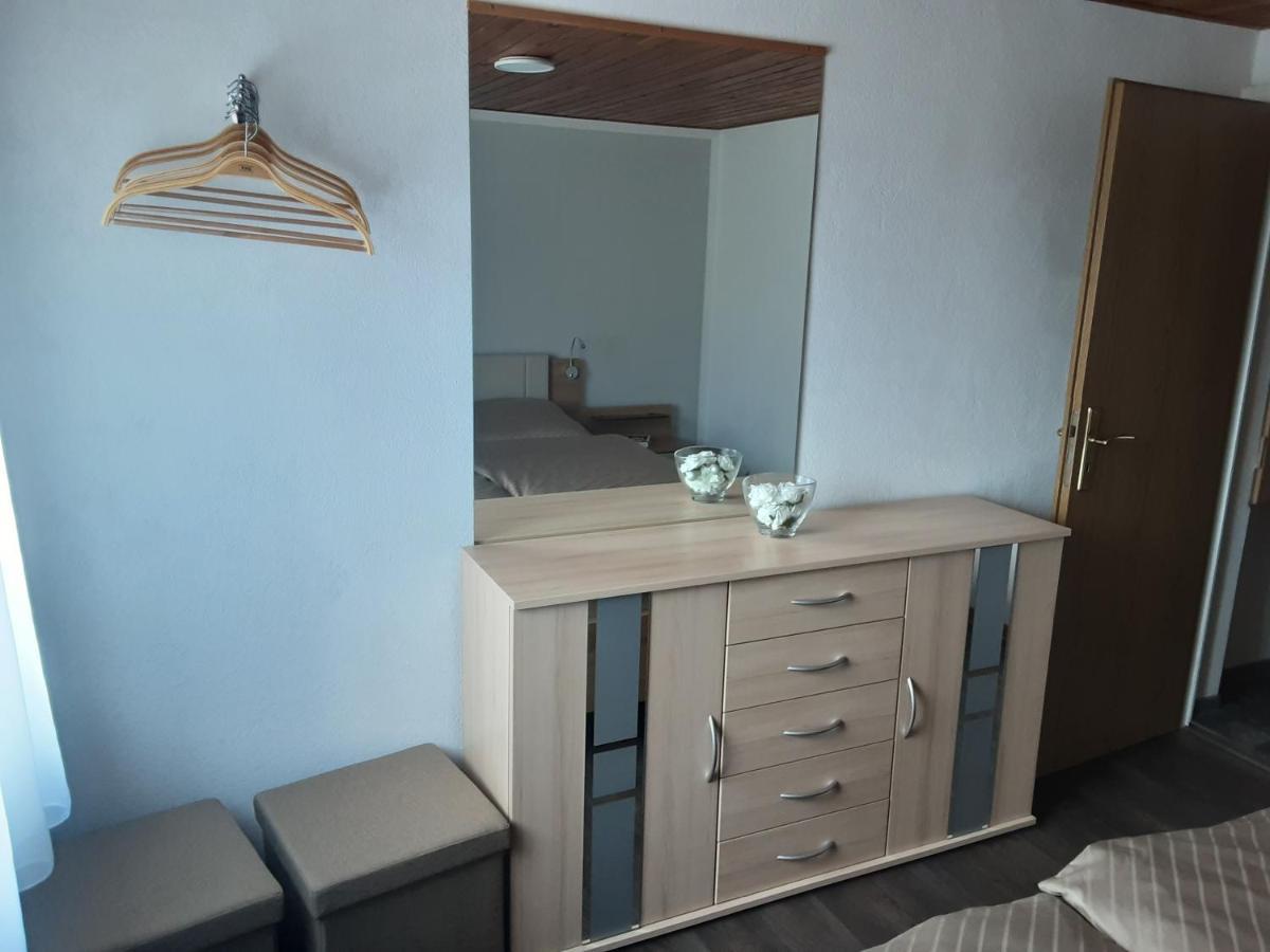 Alt Sammit Apartment Krakow am See Ngoại thất bức ảnh